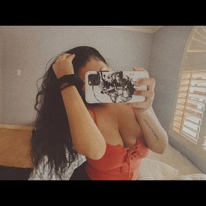 Meet your Posher, Chrissy